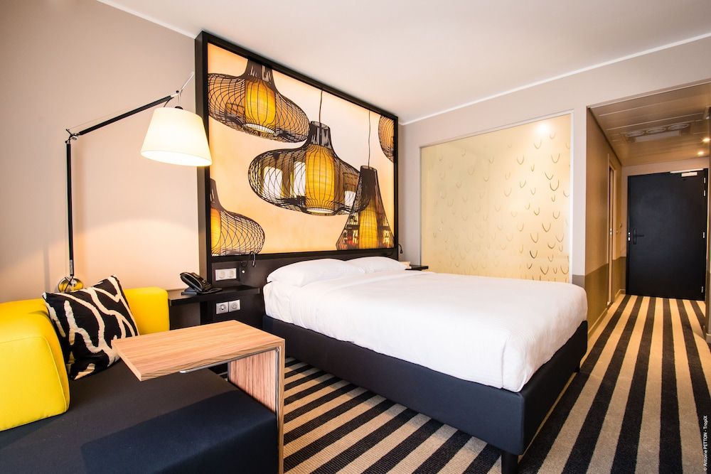 Superior Room, City View