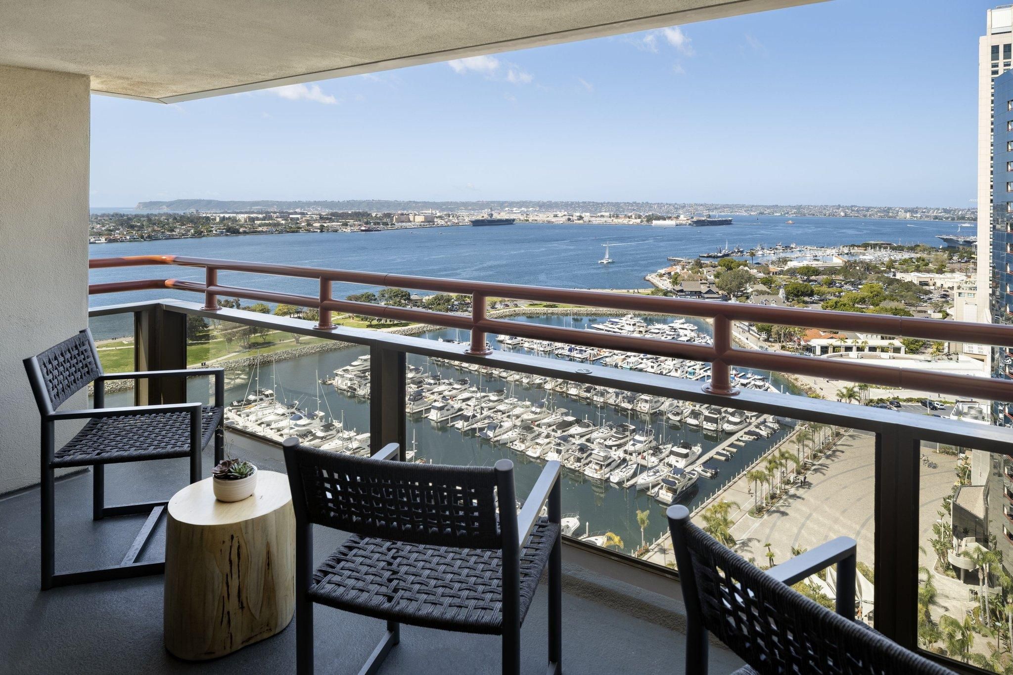 Deluxe Suite, 1 Bedroom Larger Suite, 1 King, Sofa Bed, Bay View, Newly Renovated, Balcony