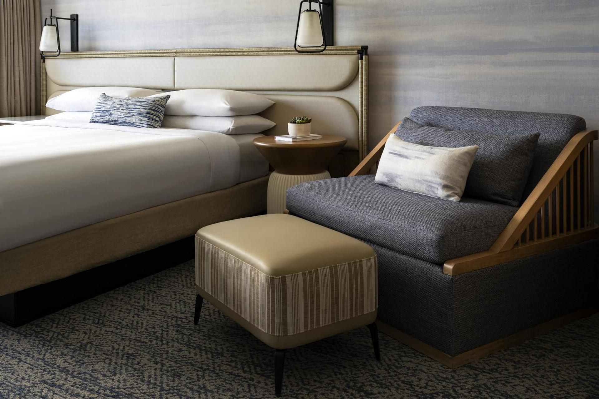 King Room with City View - Newly Renovated/Hearing Accessible