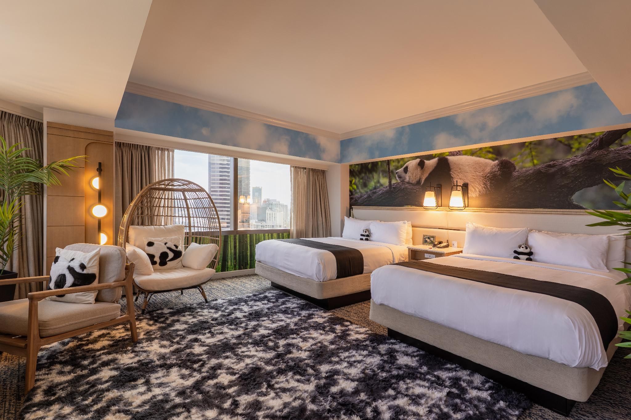 Panda Retreat Room, Larger Guest room, 2 Queen, City view, Newly Renovated, Corner room