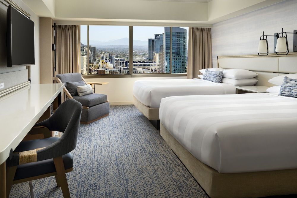 Room, 2 Queen Beds, City View (Hearing Accessible)