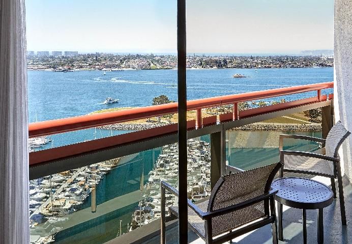 Spinnaker Suite, Suite, Sofa bed, Newly Renovated, Corner room, Balcony