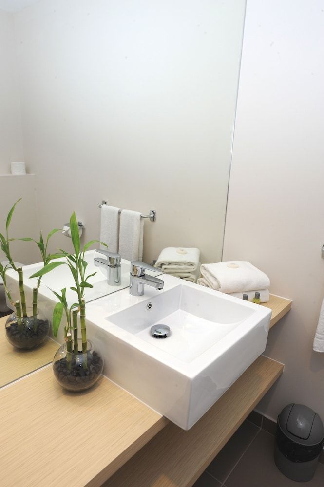 L'Hôtel du Centre Business Suite 7