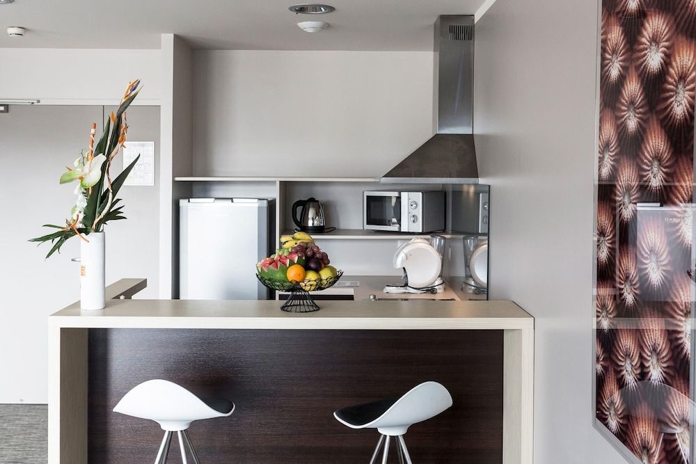 L'Hôtel du Centre Business Suite 4