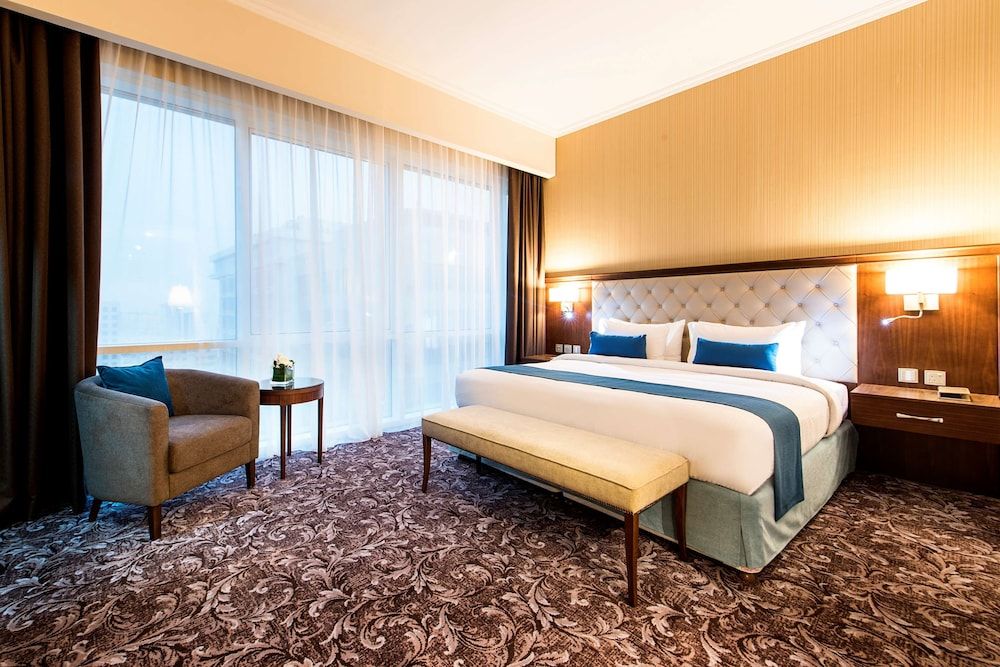 undefined Golden Tulip Doha (Luxury City Hotel) 6