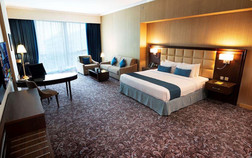 undefined Golden Tulip Doha (Luxury City Hotel)