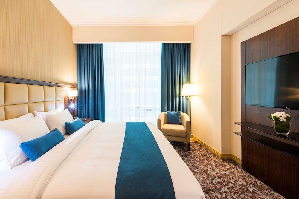 undefined Golden Tulip Doha (Luxury City Hotel) 3