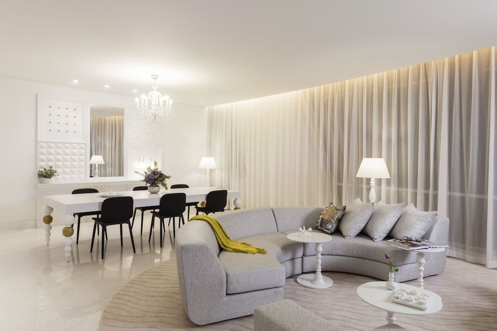 undefined Mondrian Doha 4