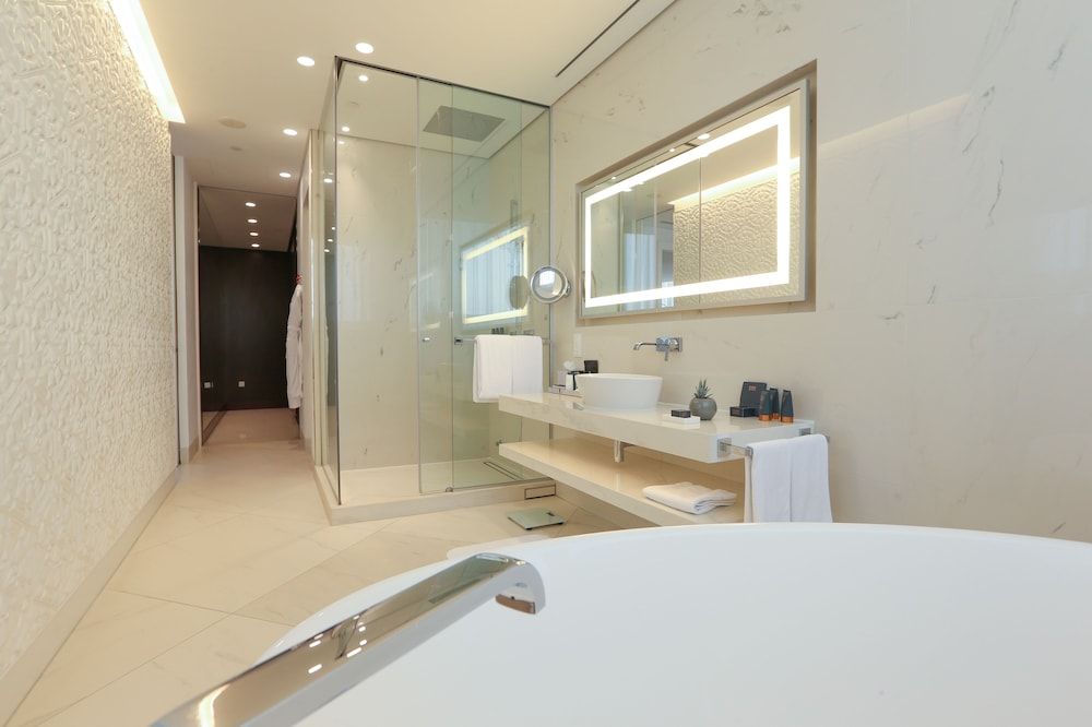 undefined Mondrian Doha 8