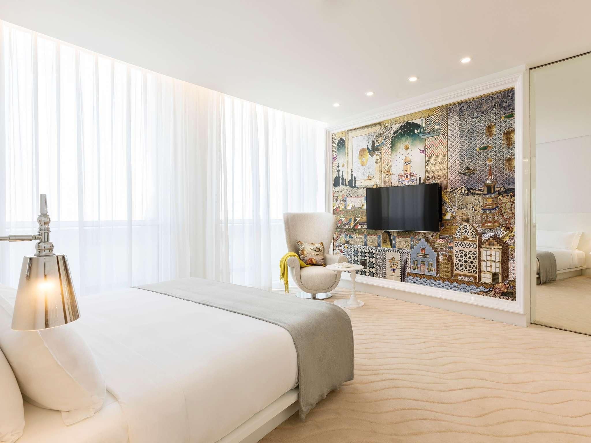 undefined Mondrian Doha 4