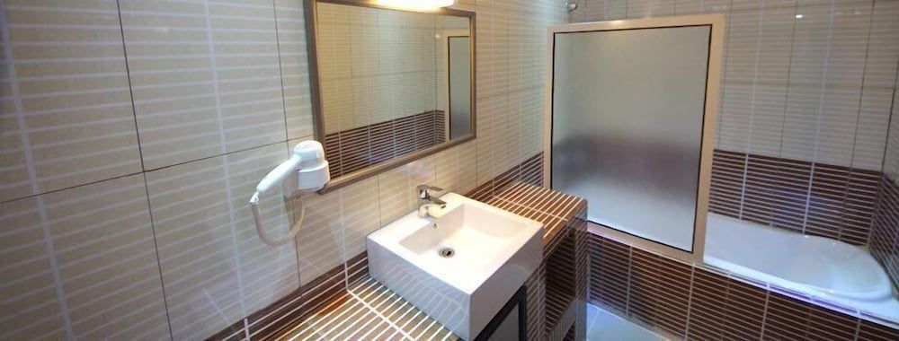 Hôtel Résidence La Corniche Standard Double Room 4