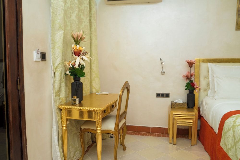 Hotel La Villa Racine Deluxe Double Room 5