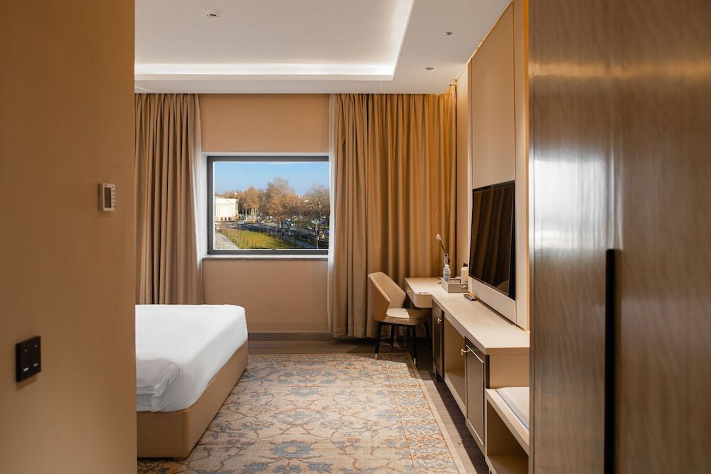 Mövenpick Samarkand Standard Room, 1 Double Bed 5