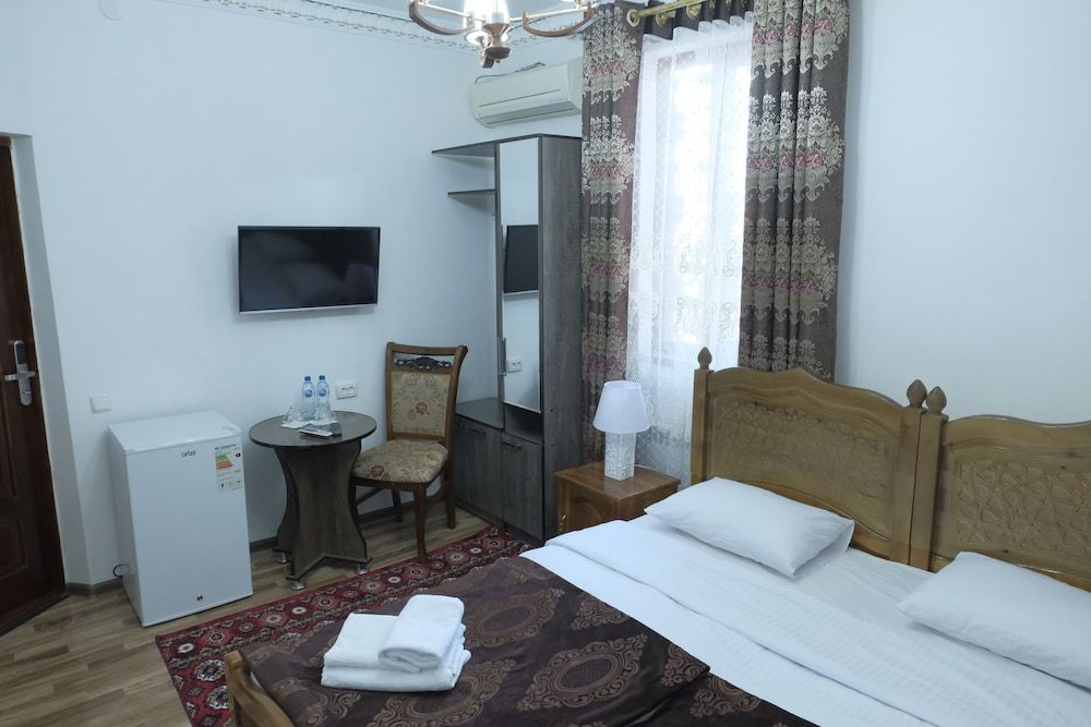 Bukhara Baraka Hotel Superior Twin Room 27