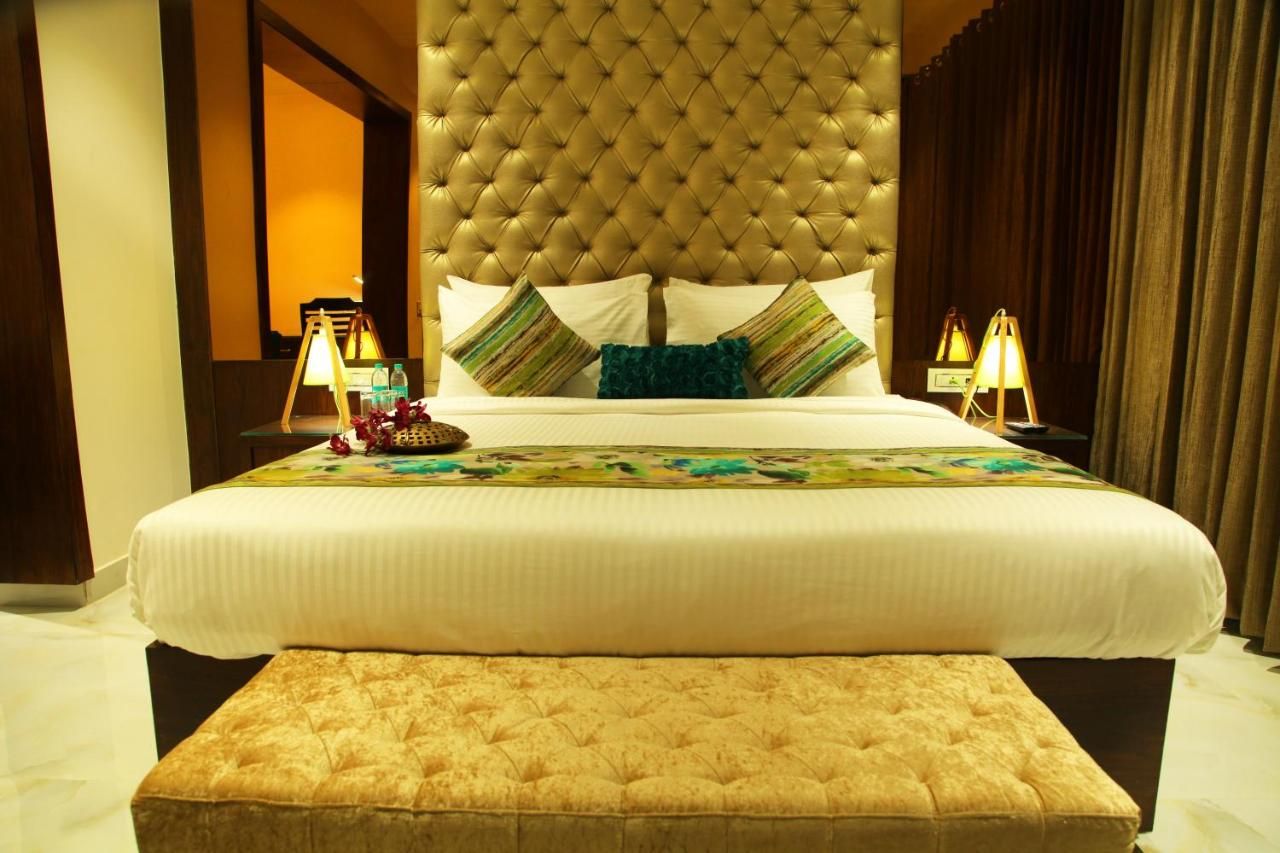 Executive Room with complimentary fruit platter