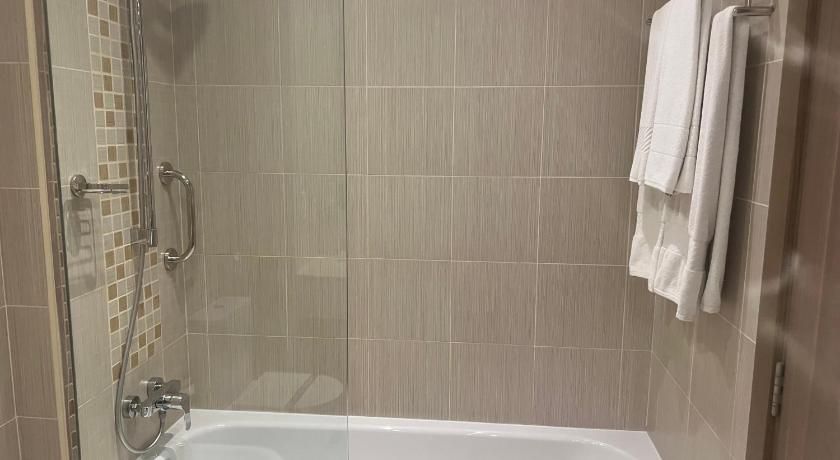 MENA Plaza Hotel Albarsha Deluxe Twin Room - Non-Smoking 4