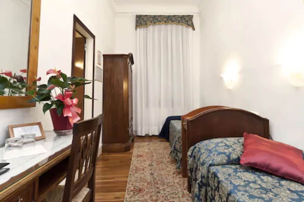 undefined Hotel Alla Fava 2