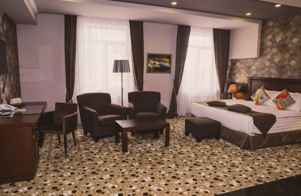 Central Hotel Yerevan Superior Double or Twin Room 3