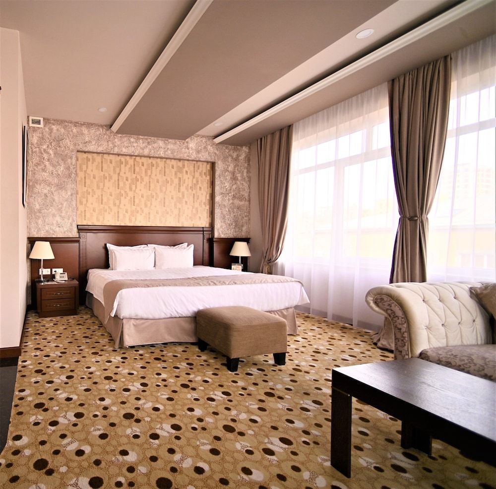 Central Hotel Yerevan Superior Double or Twin Room 11