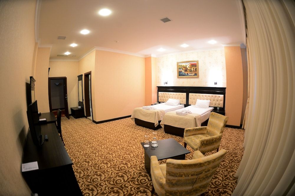 New Baku Hotel Standard Double or Twin Room 4