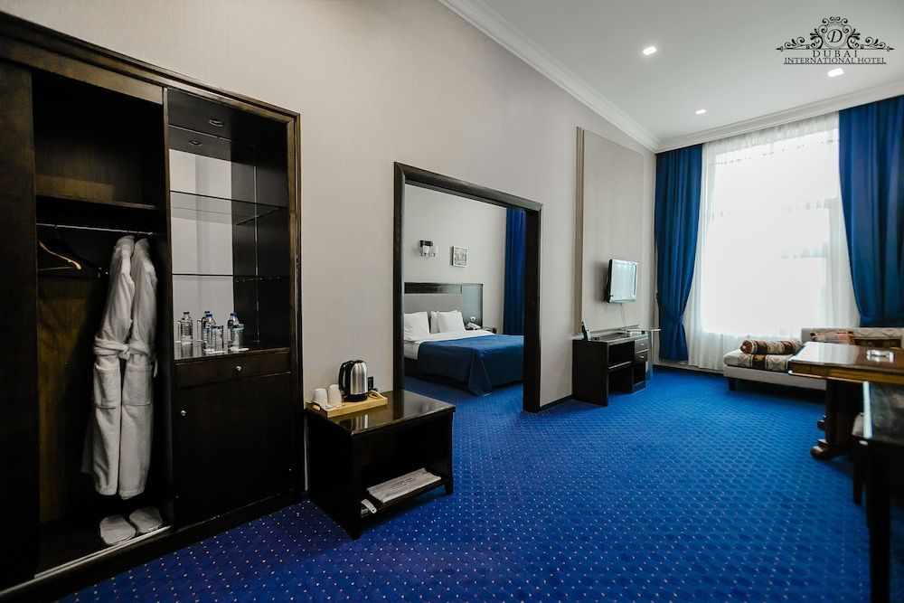 Dubai International Hotel Junior Suite, 1 Bedroom, Smoking 12