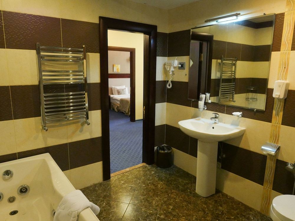 Dubai International Hotel Superior Double Room, 1 Bedroom, Smoking 12