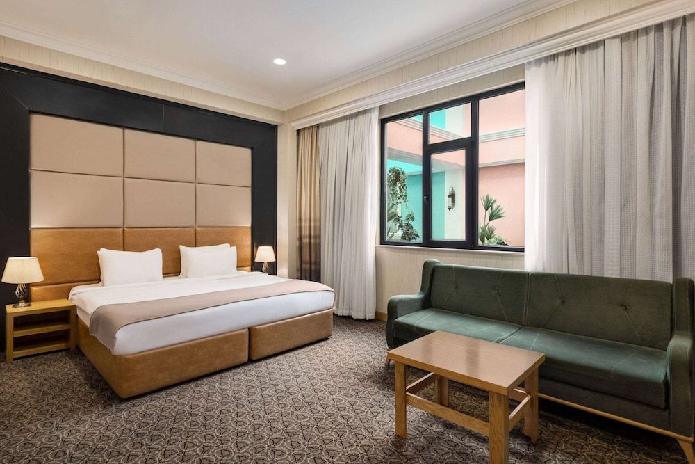 Standard Room, 1 King Bed, Non Smoking