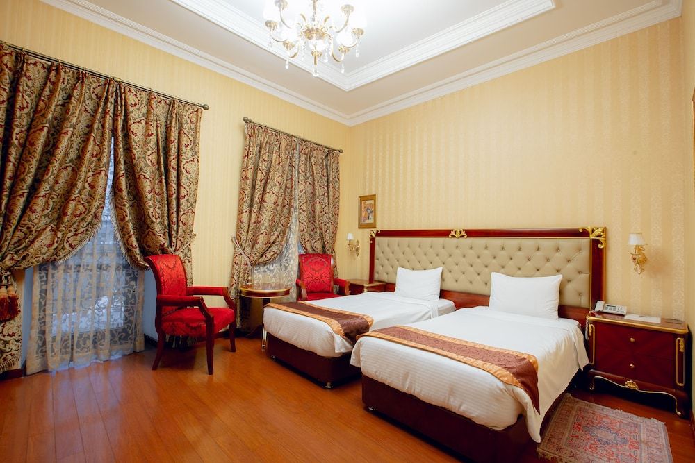 undefined Shah Palace Luxury Museum Hotel 2