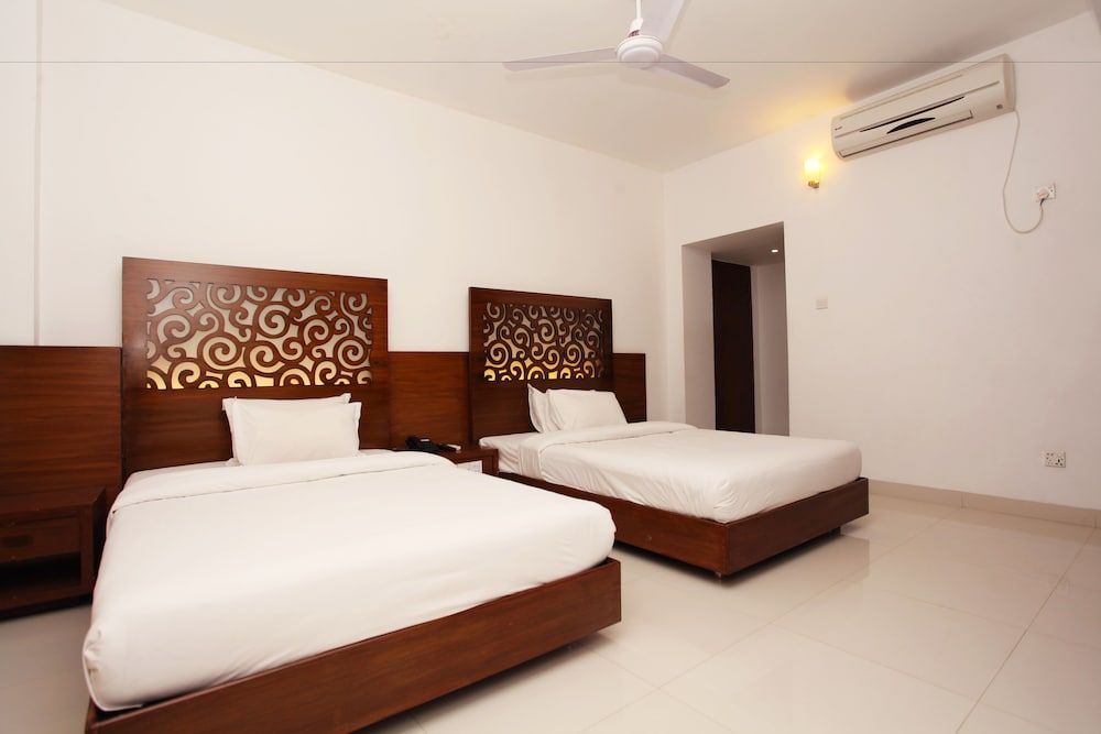 La Vista Hotel Deluxe Quadruple Room