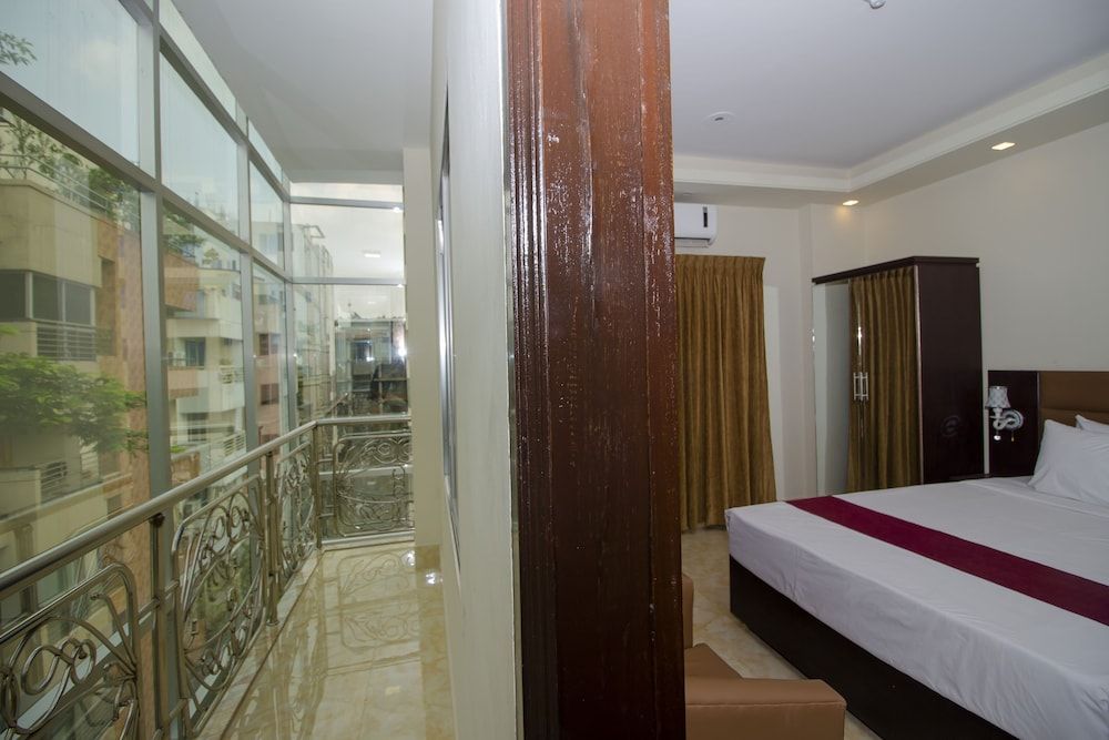 Pacific Lake View Hotel Deluxe Double Room 22