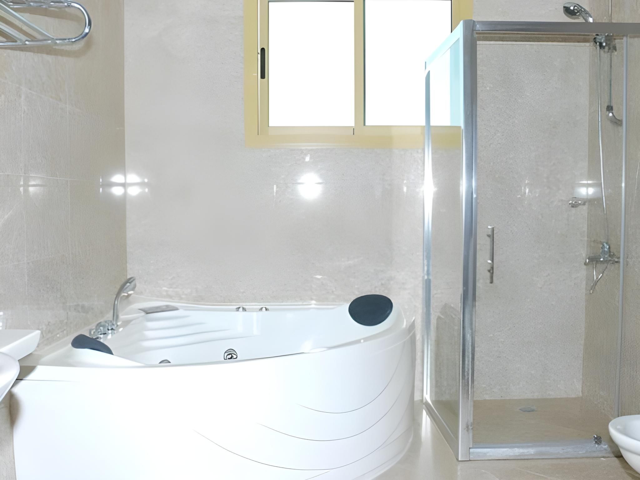 Marina Tower Hotel 3 Bedroom Apartment