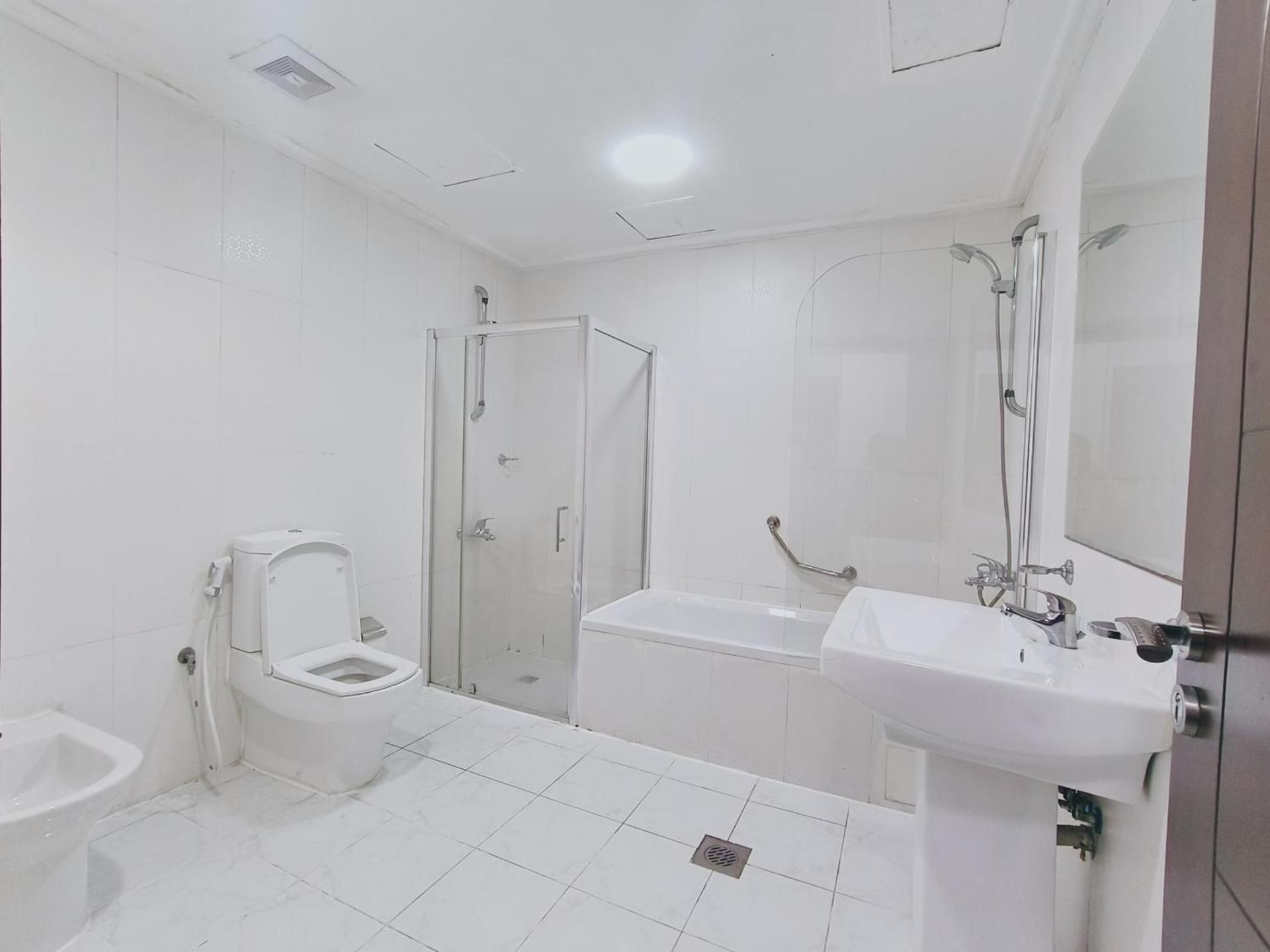 Marina Tower Hotel 2 Bedroom Apartment