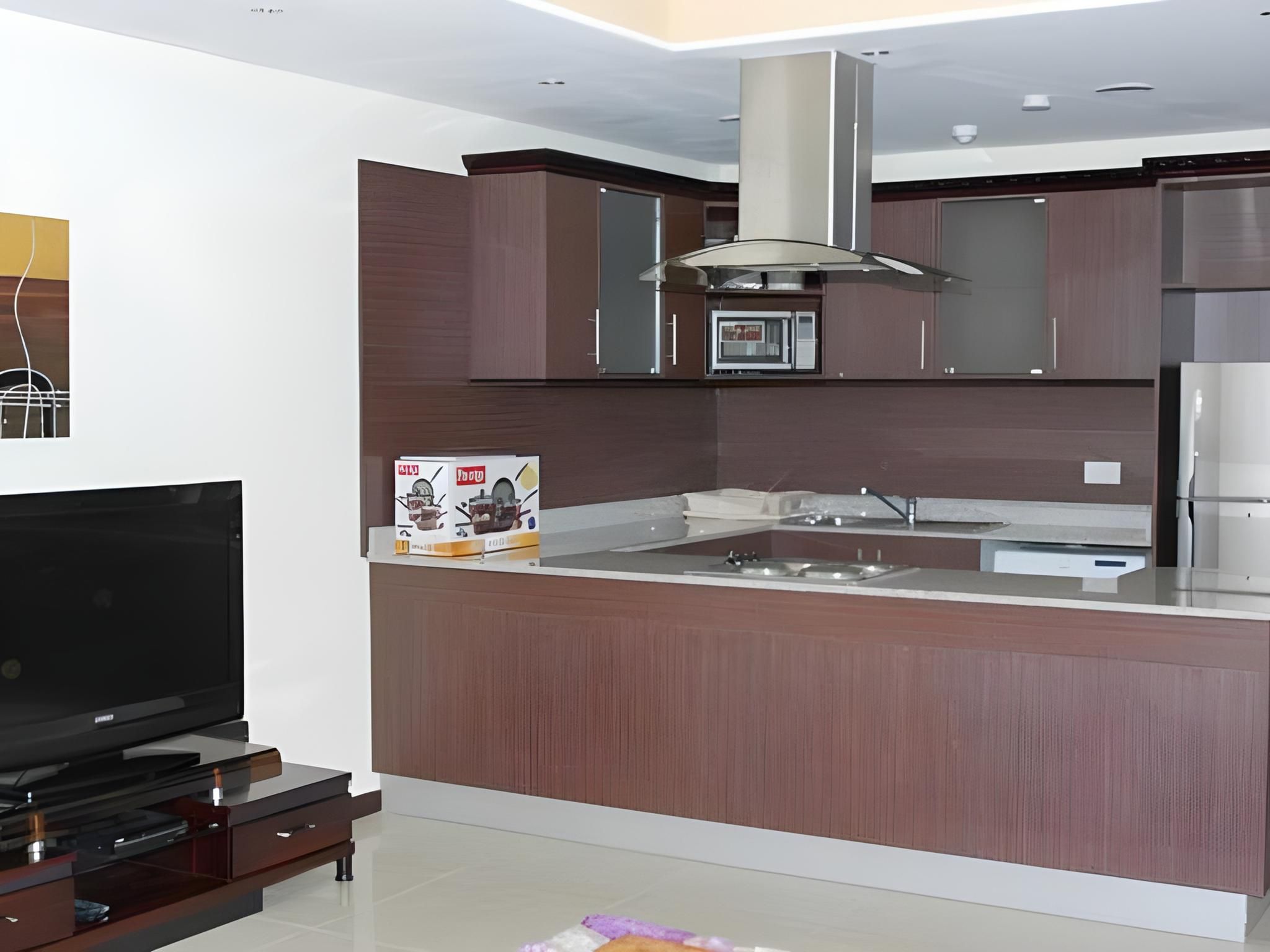 Marina Tower Hotel 2 Bedroom Apartment 2