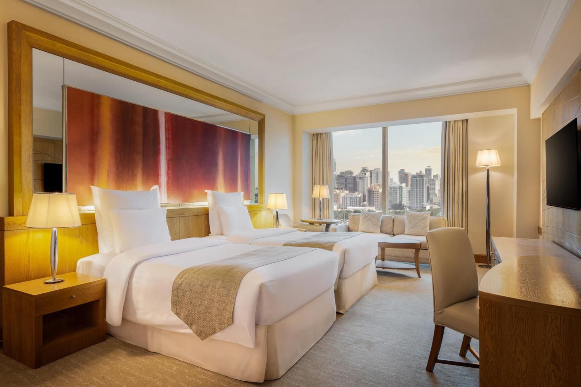 Luxury Twin Room with City View