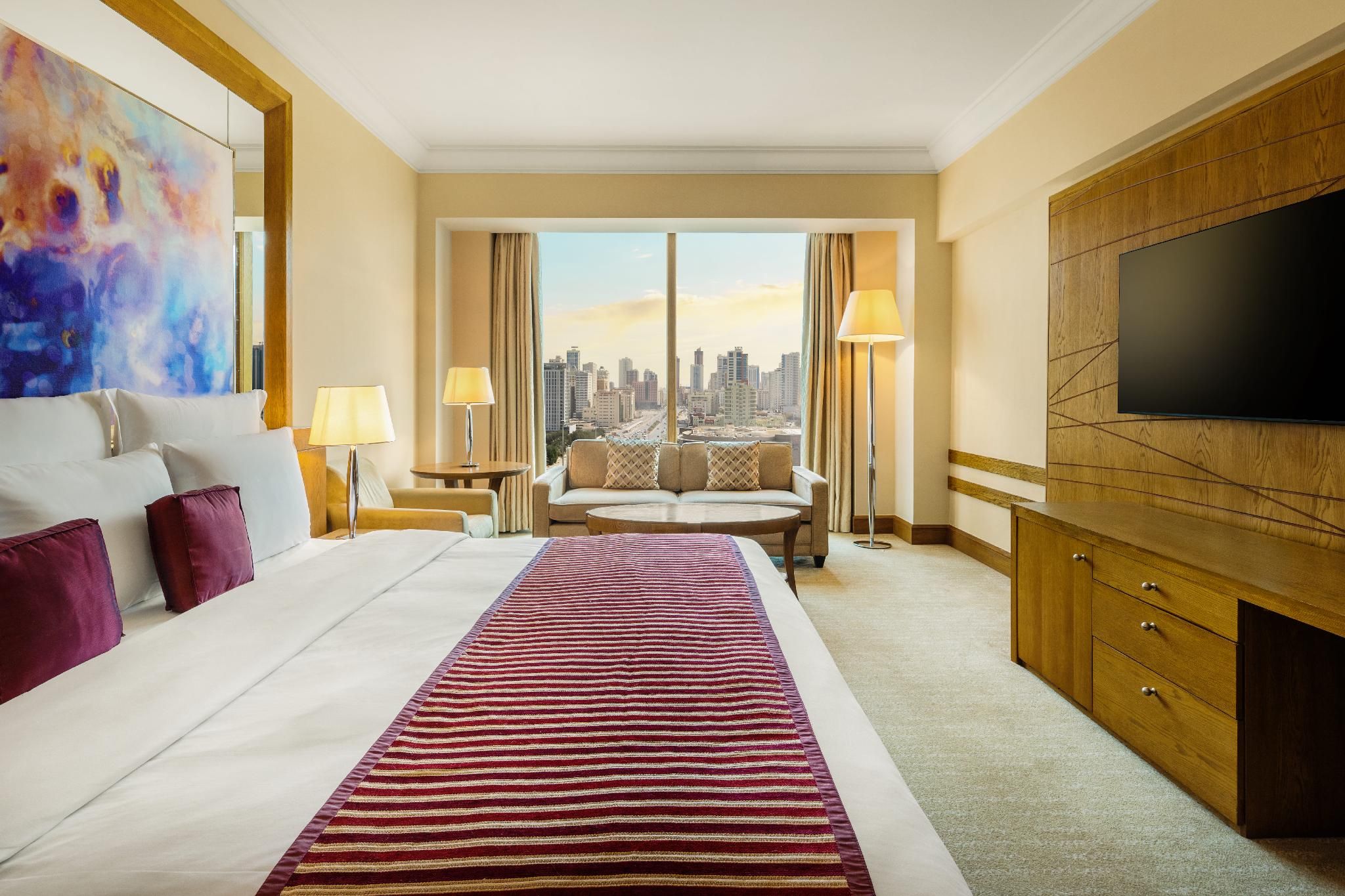 Grand Deluxe, Guest room, 1 King
