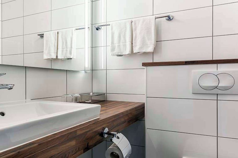 Home Hotel Victoria Standard Double Room, Non Smoking 2