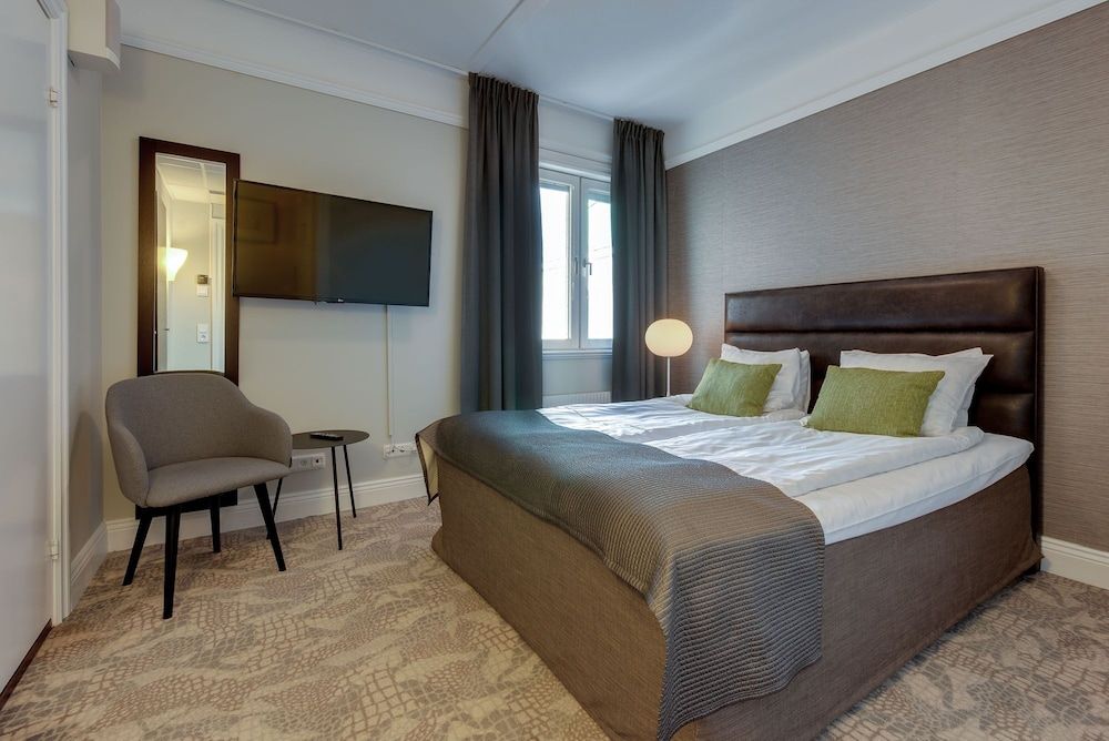 Single Room (Compact)