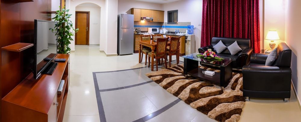 undefined Sea Diamond Plaza 8
