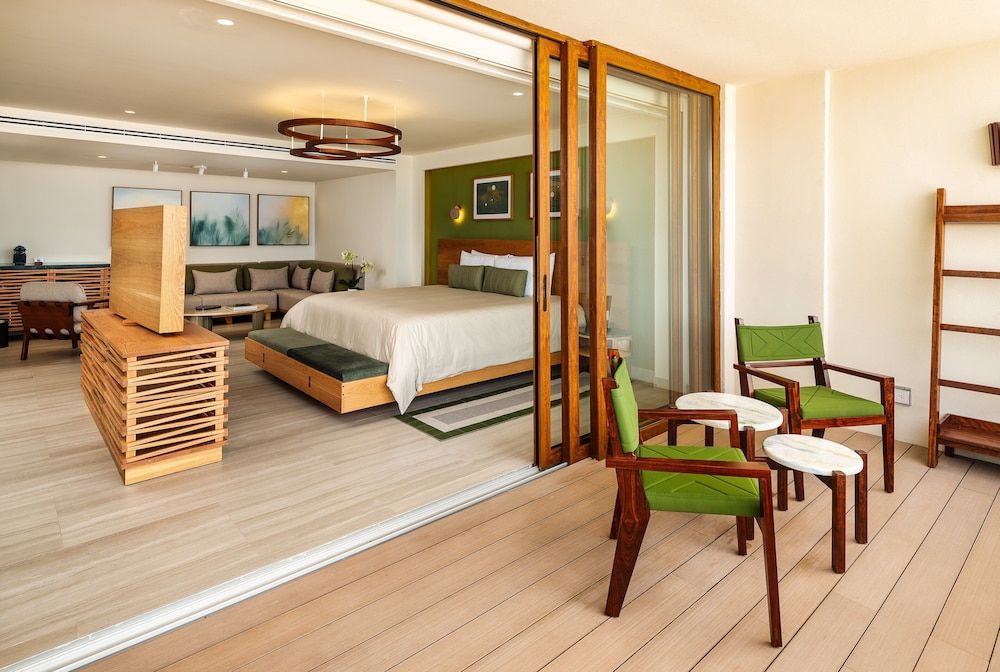 Junior Suite, 2 Queen Beds, Ocean View