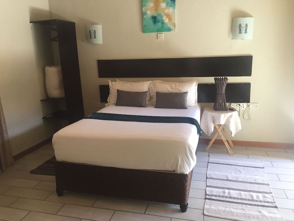 Shakawe Sands Lodge Standard Room, Garden View 7