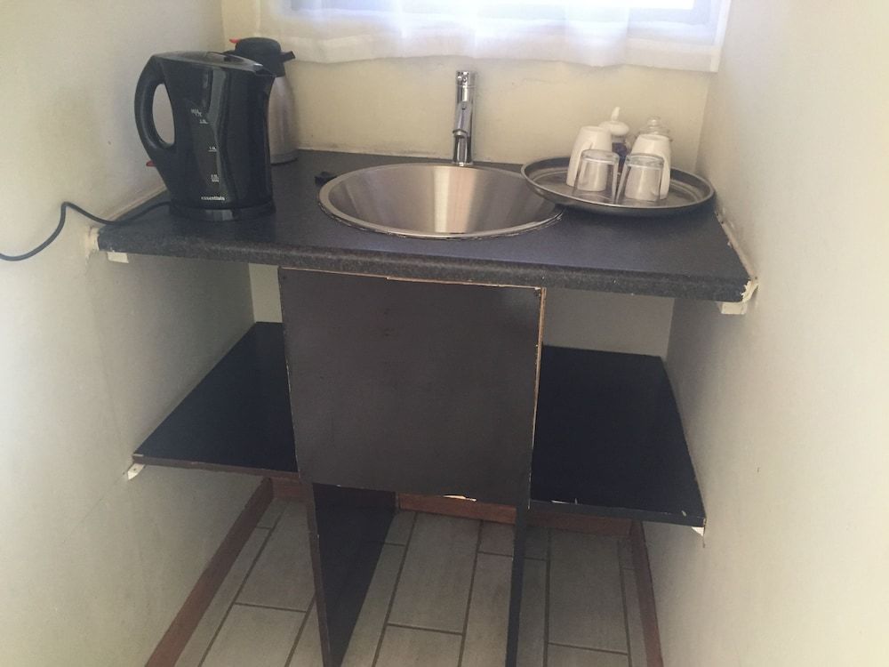 Shakawe Sands Lodge Standard Room, Garden View 16