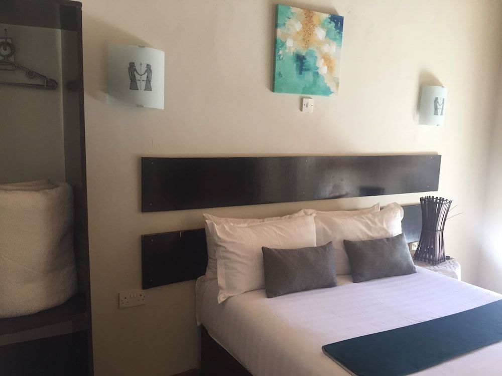 Shakawe Sands Lodge Standard Room, Garden View 5