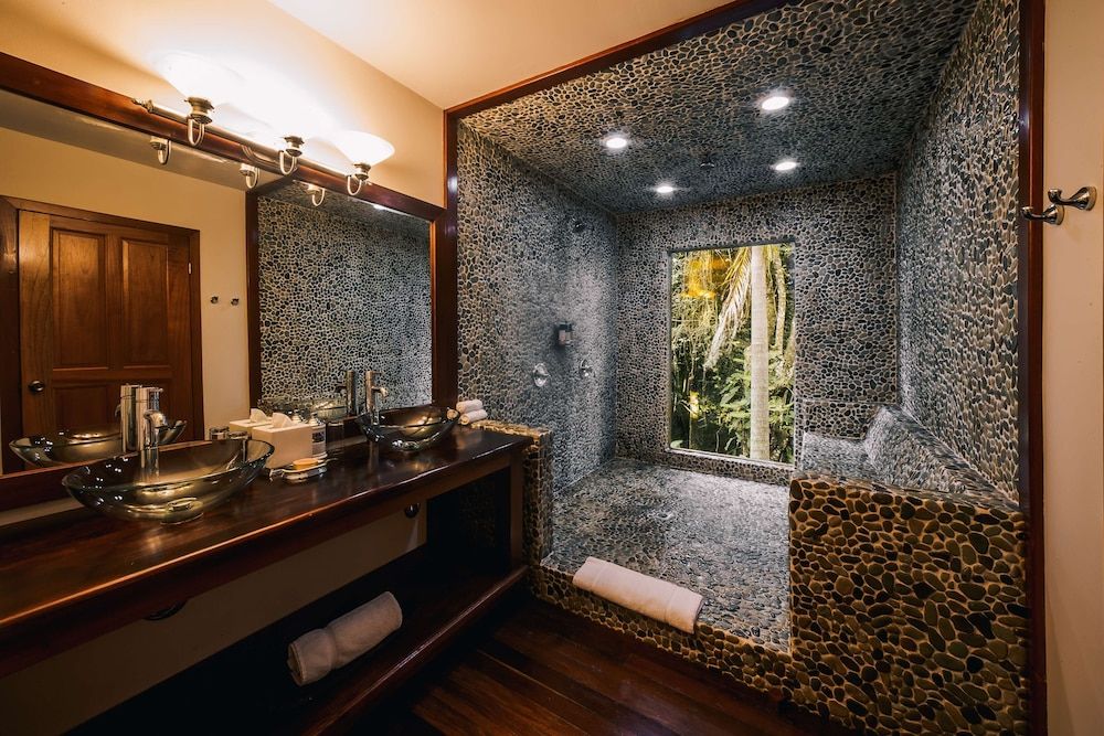 Copal Tree Lodge, a Muy'Ono Resort Deluxe Studio Suite 5