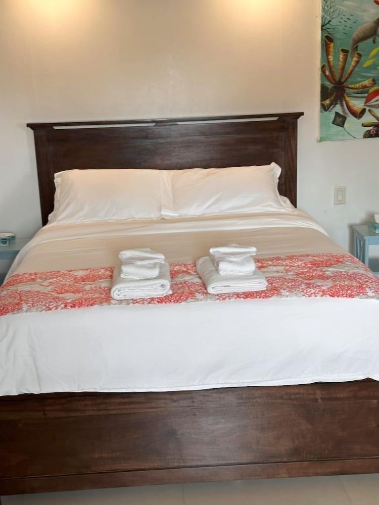 Maya Beach Hotel Deluxe Apartment, 1 Bedroom, Kitchenette, Sea View 2