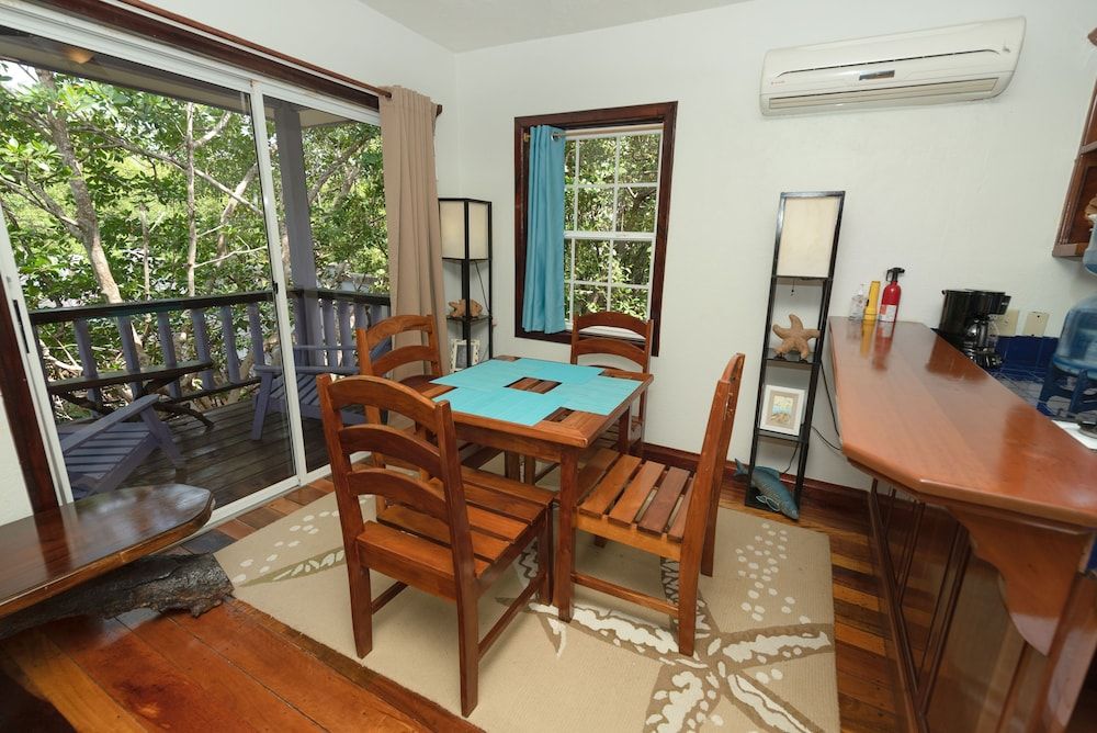 Bella Vista Resort Belize TARPON HOUSE: 1 Bedroom, Resort View, Garden Area 22