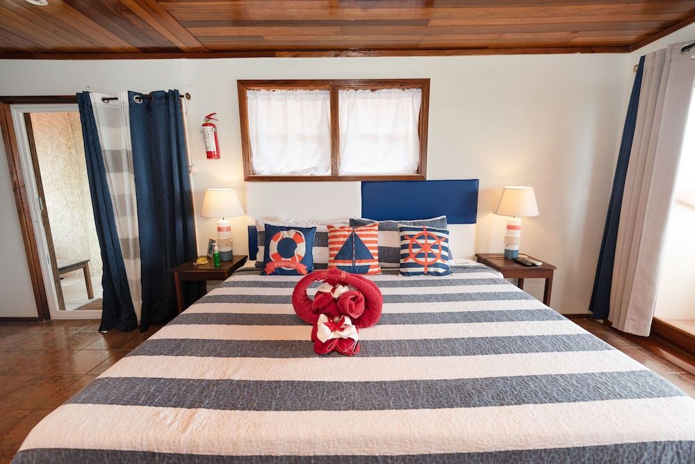 Bella Vista Resort Belize REEF SHARK: Honeymoon Studio, 1 Bedroom, Sea View, Beachfront