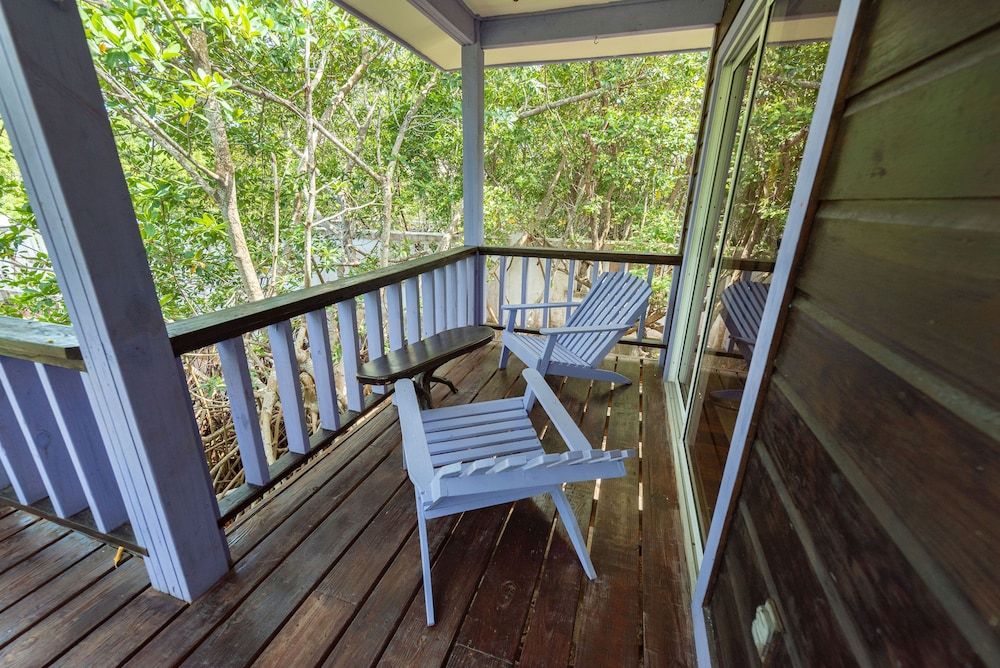 Bella Vista Resort Belize TARPON HOUSE: 1 Bedroom, Resort View, Garden Area 10