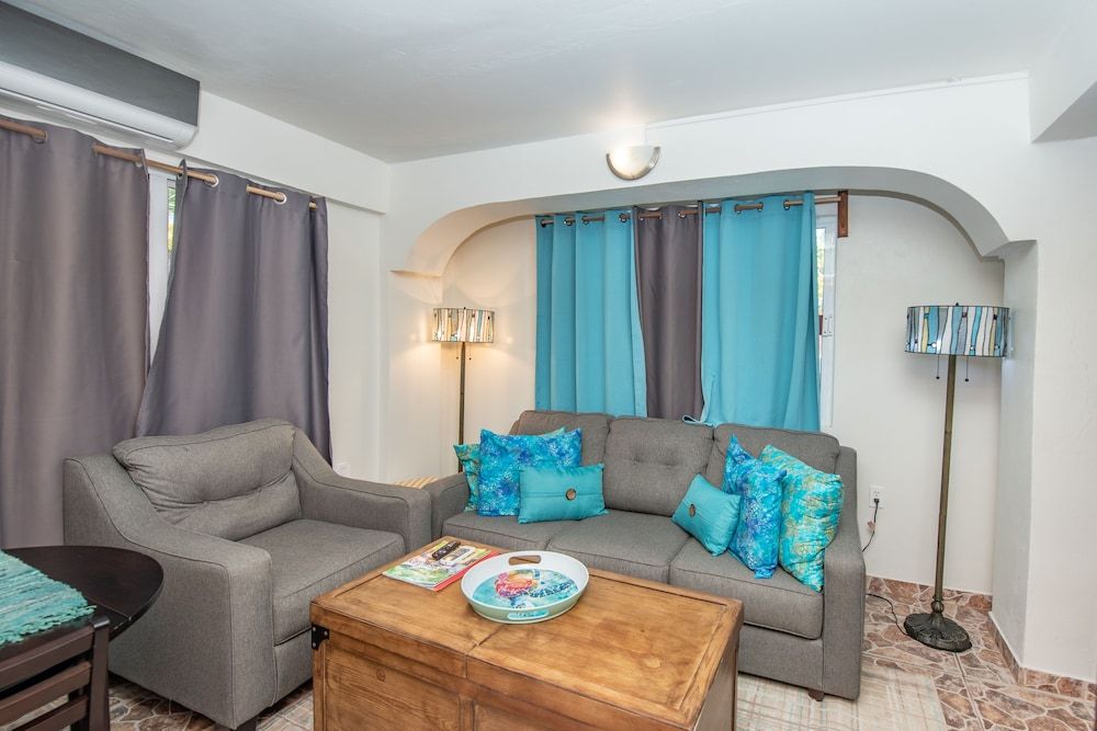 Bella Vista Resort Belize Sea Turtle, 1 Bedroom, Sea View, Poolside 13