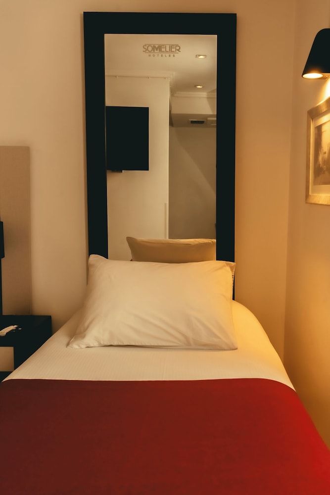 undefined Hotel Sommelier 5