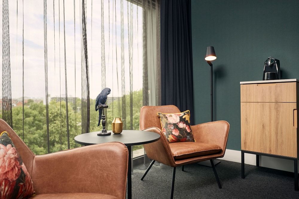 Van der Valk Hotel Antwerpen Deluxe Twin Room 6